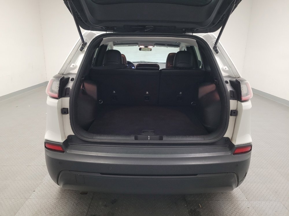 Used 2019 Jeep Cherokee Latitude Plus image 29