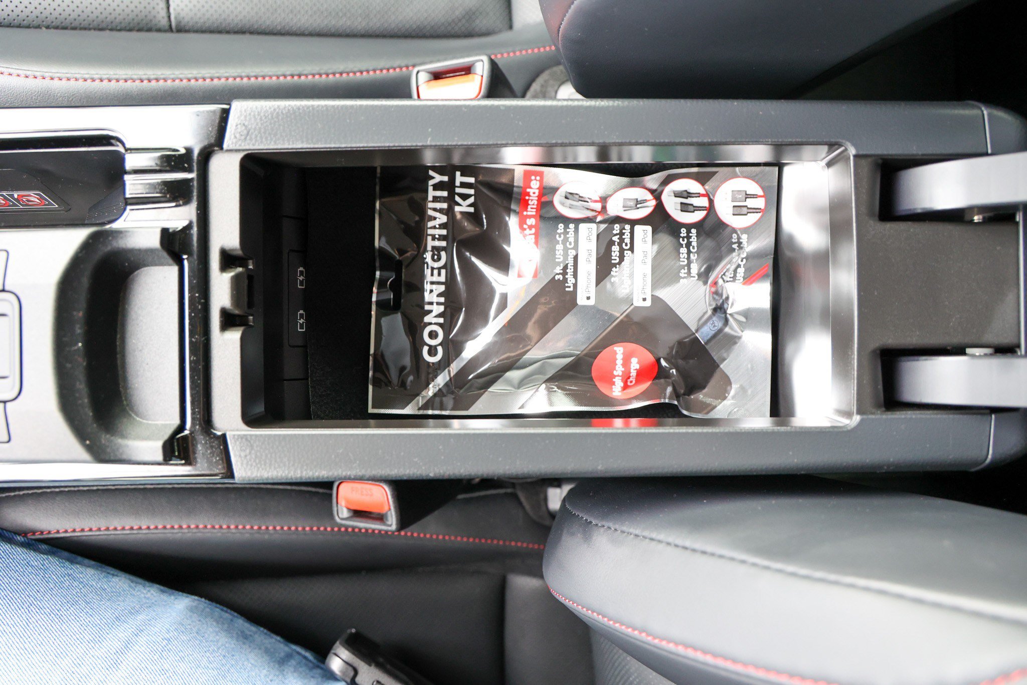 Certified 2026 Toyota Prius Plug-In Hybrid FWD image 27