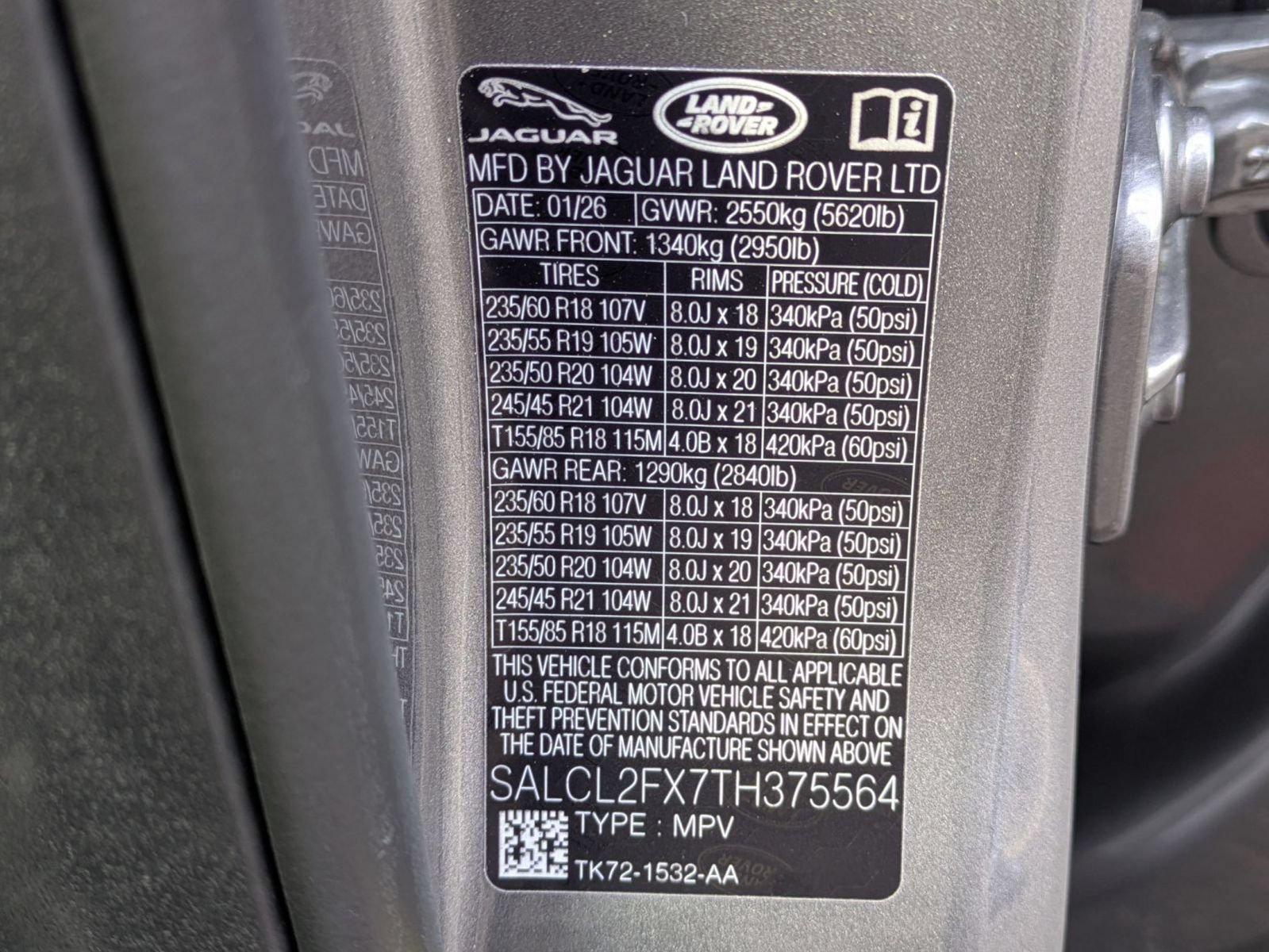 New 2026 Land Rover Discovery Sport Landmark AWD/4WD image 31
