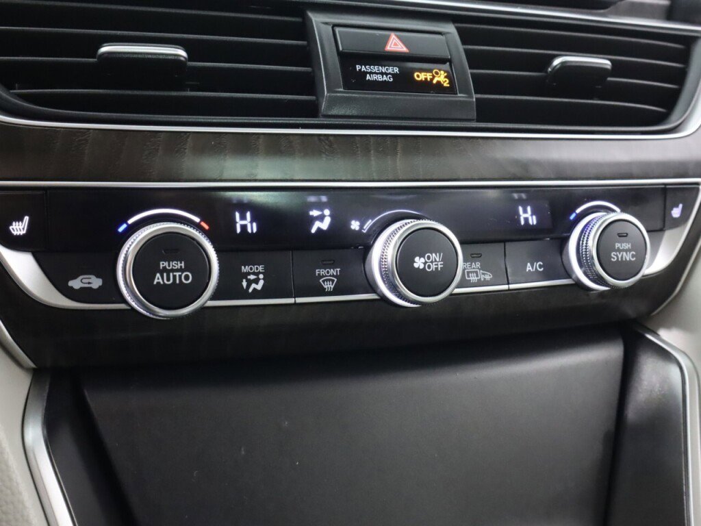 Used 2018 Honda Accord EX image 22