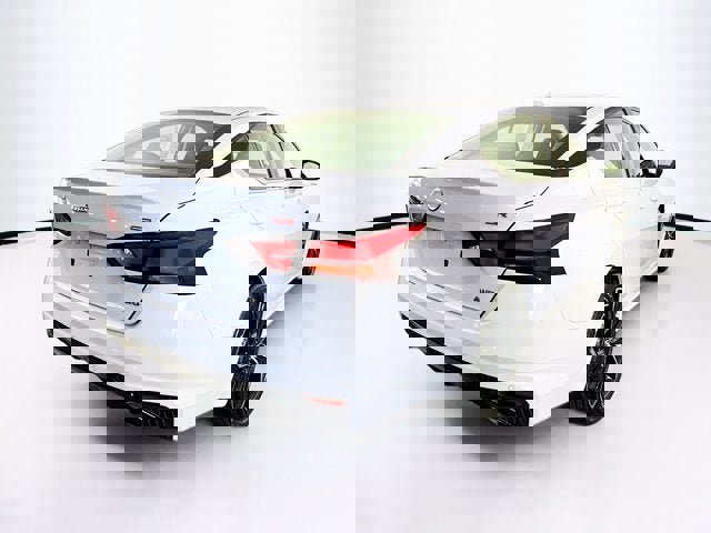 Certified 2024 Nissan Altima 2.5 SR w/ SR Premium Package AWD/4WD image 5