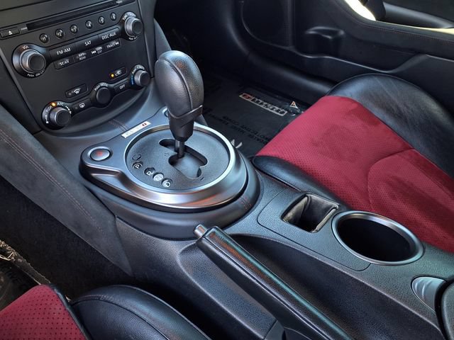 Used 2016 Nissan 370Z NISMO RWD image 25