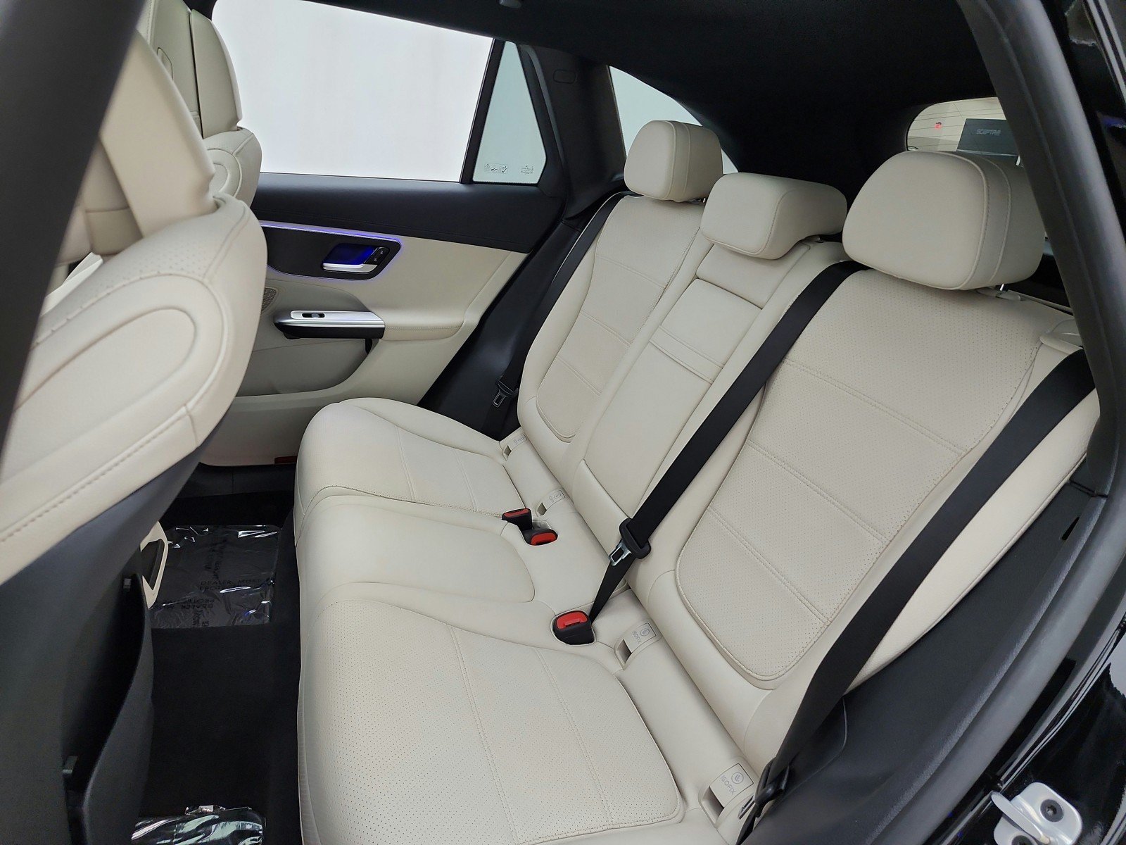 Used 2023 Mercedes-Benz GLC 300 image 16