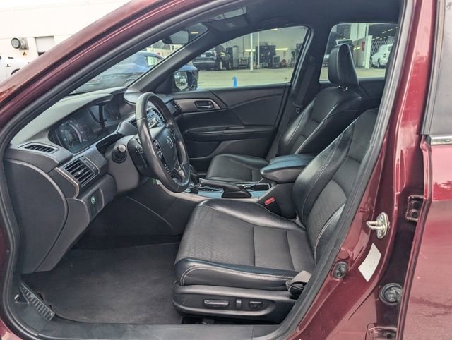 Used 2016 Honda Accord Sport image 10