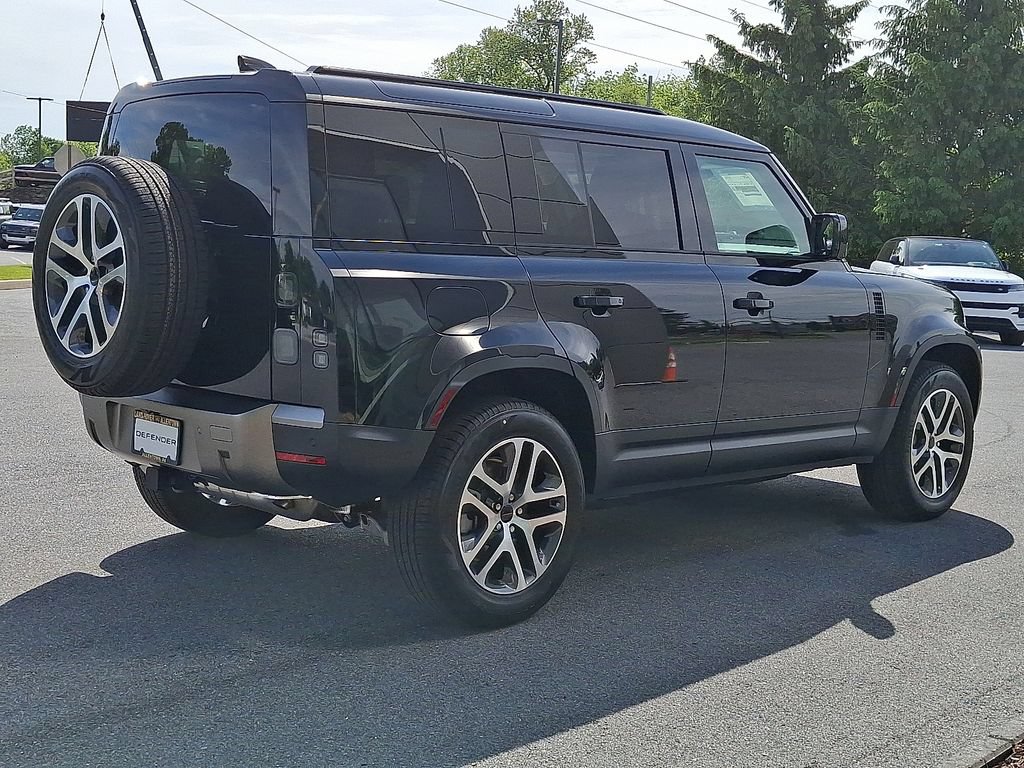 New 2026 Land Rover Defender 110 S AWD/4WD image 3