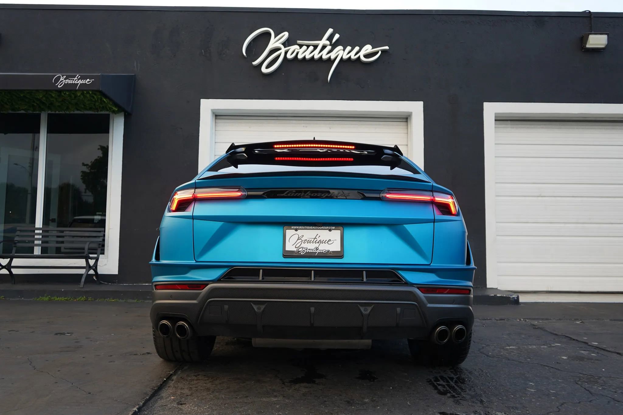 Used 2024 Lamborghini Urus Performante AWD/4WD image 30