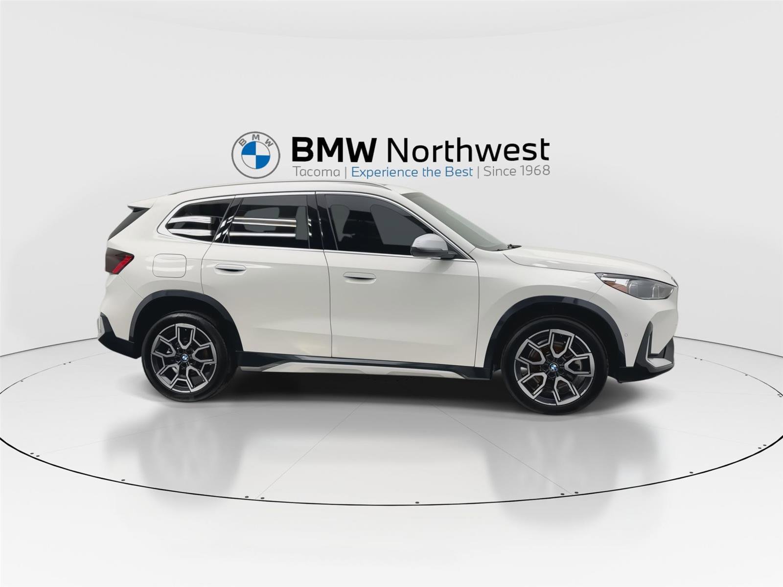 Used 2023 BMW X1 xDrive28i w/ Convenience Package AWD/4WD image 5
