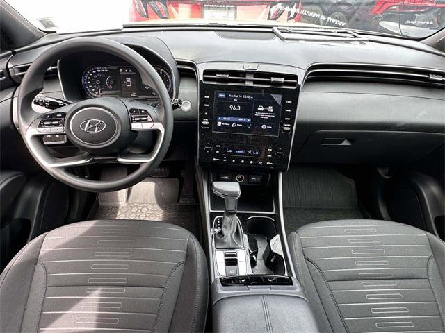 Certified 2024 Hyundai Santa Cruz SEL image 10