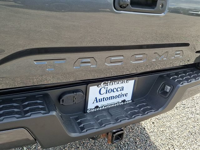 Used 2023 Toyota Tacoma SR AWD/4WD image 31