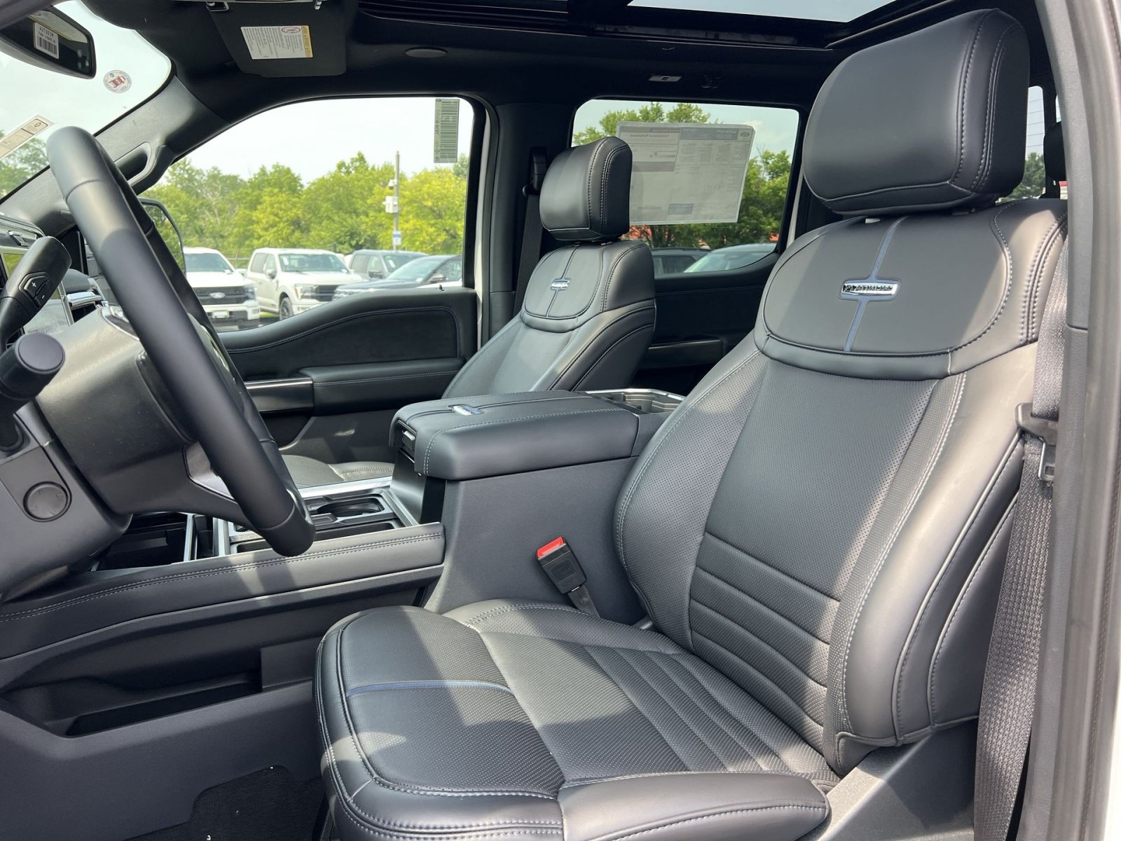 New 2026 Ford F450 Platinum w/ FX4 Off-Road Package AWD/4WD image 13