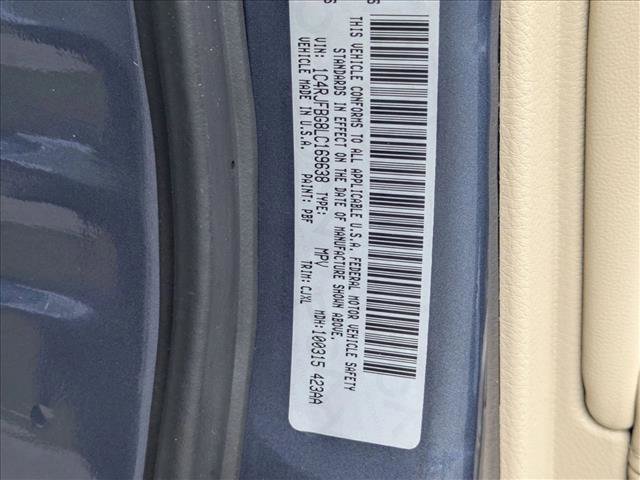 Used 2020 Jeep Grand Cherokee Limited AWD/4WD image 26