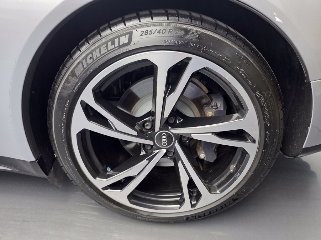 Used 2022 Audi e-tron GT Prestige AWD/4WD image 17