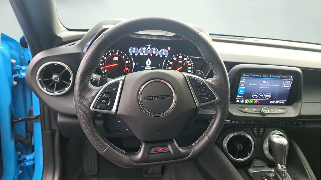 Used 2023 Chevrolet Camaro SS w/ Design Package 3 RWD image 29