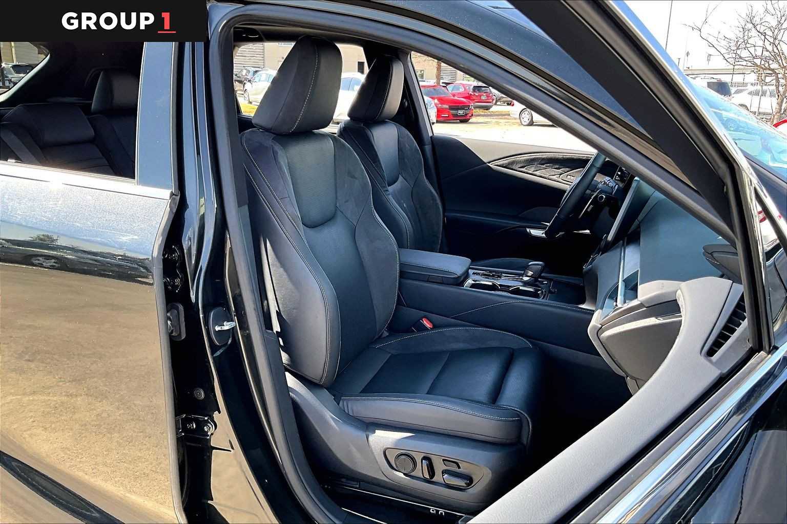 Certified 2023 Lexus RX 350 Luxury w/ Accessory Package (K3) image 8