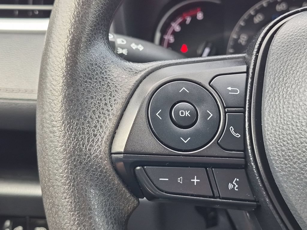 Used 2023 Toyota RAV4 XLE AWD/4WD image 20