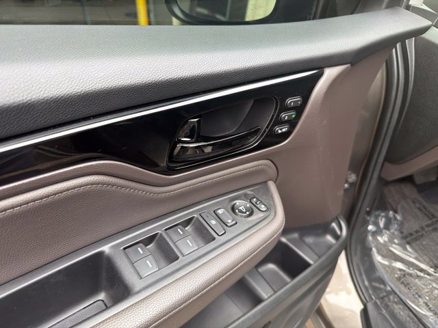 Certified 2022 Honda Odyssey Touring image 23