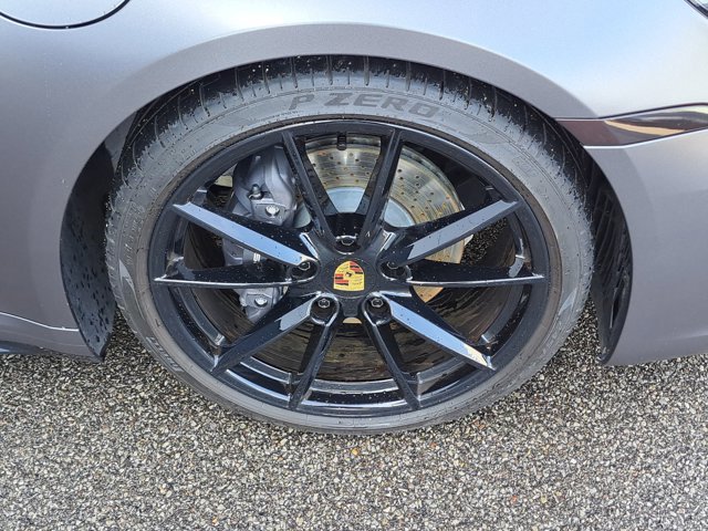 Used 2024 Porsche 911 Carrera T image 11