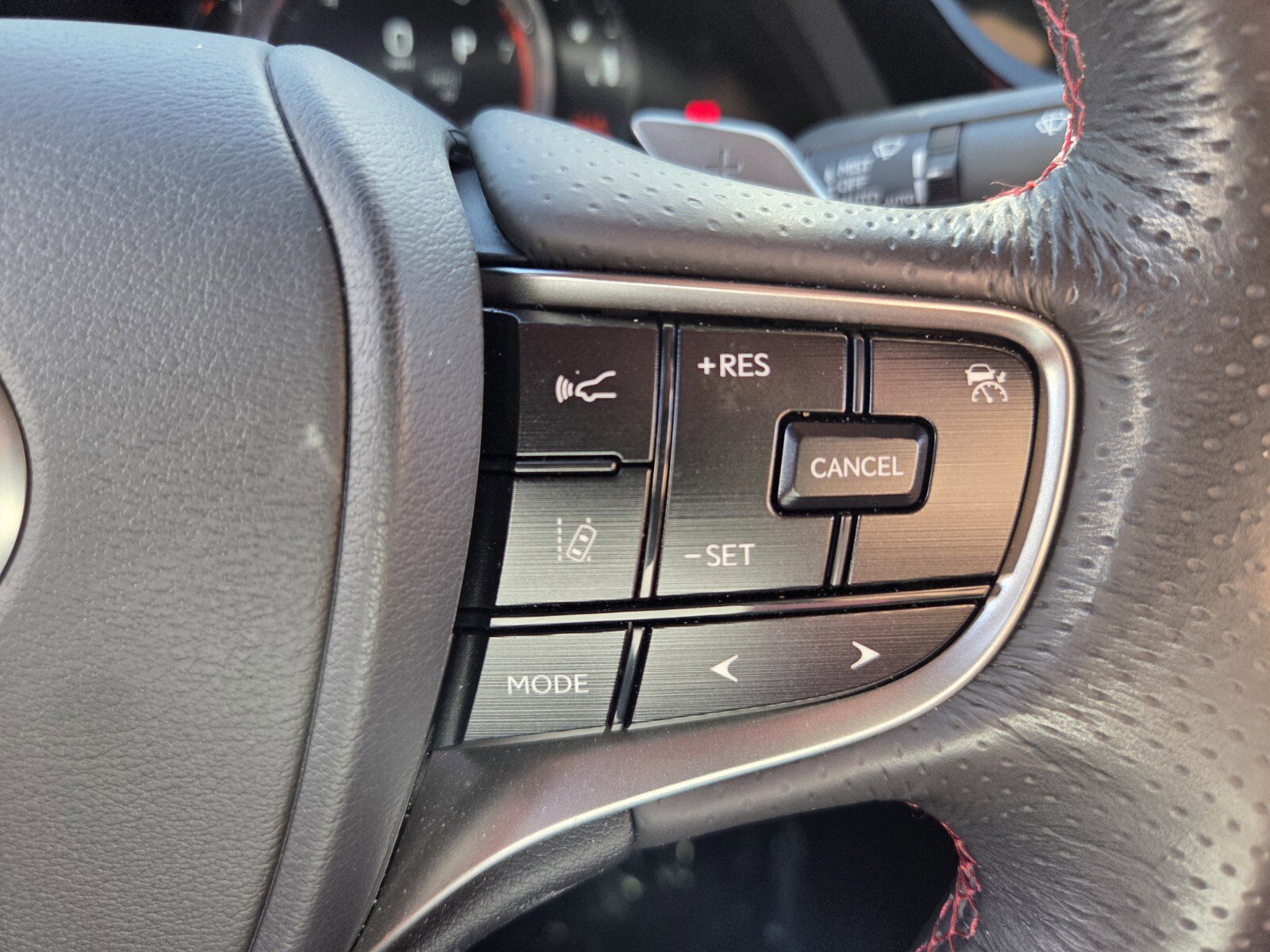 Used 2023 Lexus ES 350 F Sport w/ Accessory Package (Z2) image 26