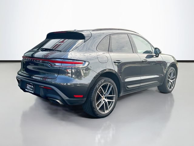 Certified 2024 Porsche Macan AWD/4WD image 9