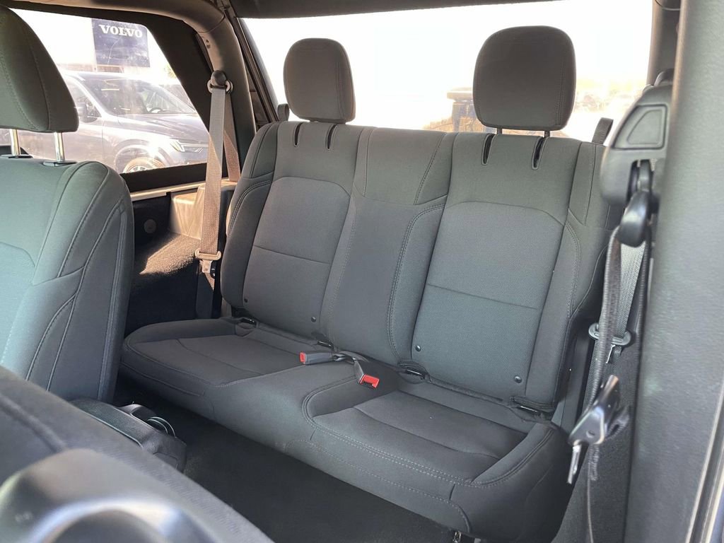 Used 2021 Jeep Wrangler Sport S image 6