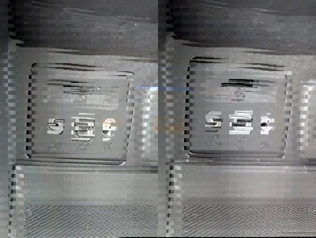 Certified 2024 GMC Terrain SLT image 19