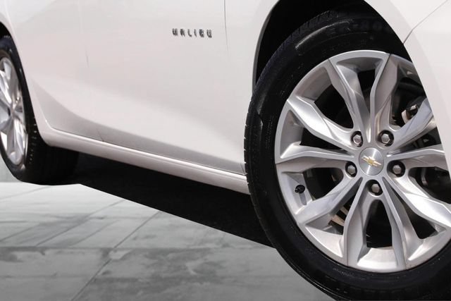 Used 2024 Chevrolet Malibu LT FWD image 3