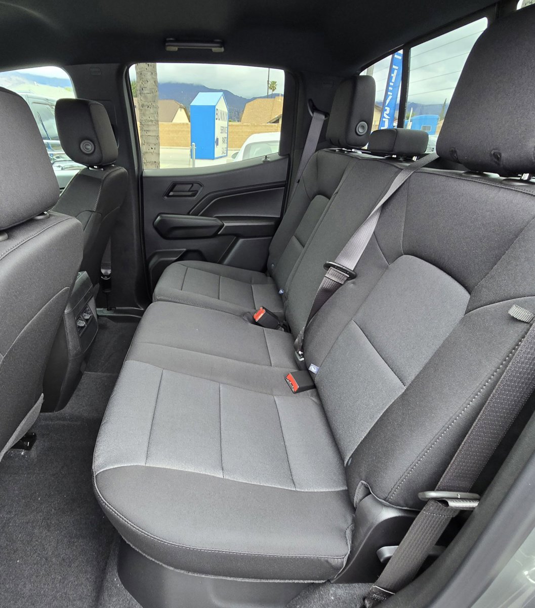 Used 2024 Chevrolet Colorado W/T w/ Technology Package image 24