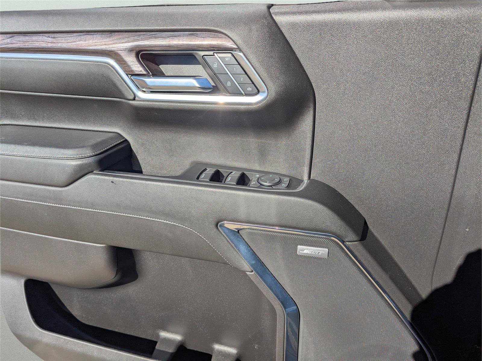 Used 2023 Chevrolet Silverado 1500 LTZ image 18