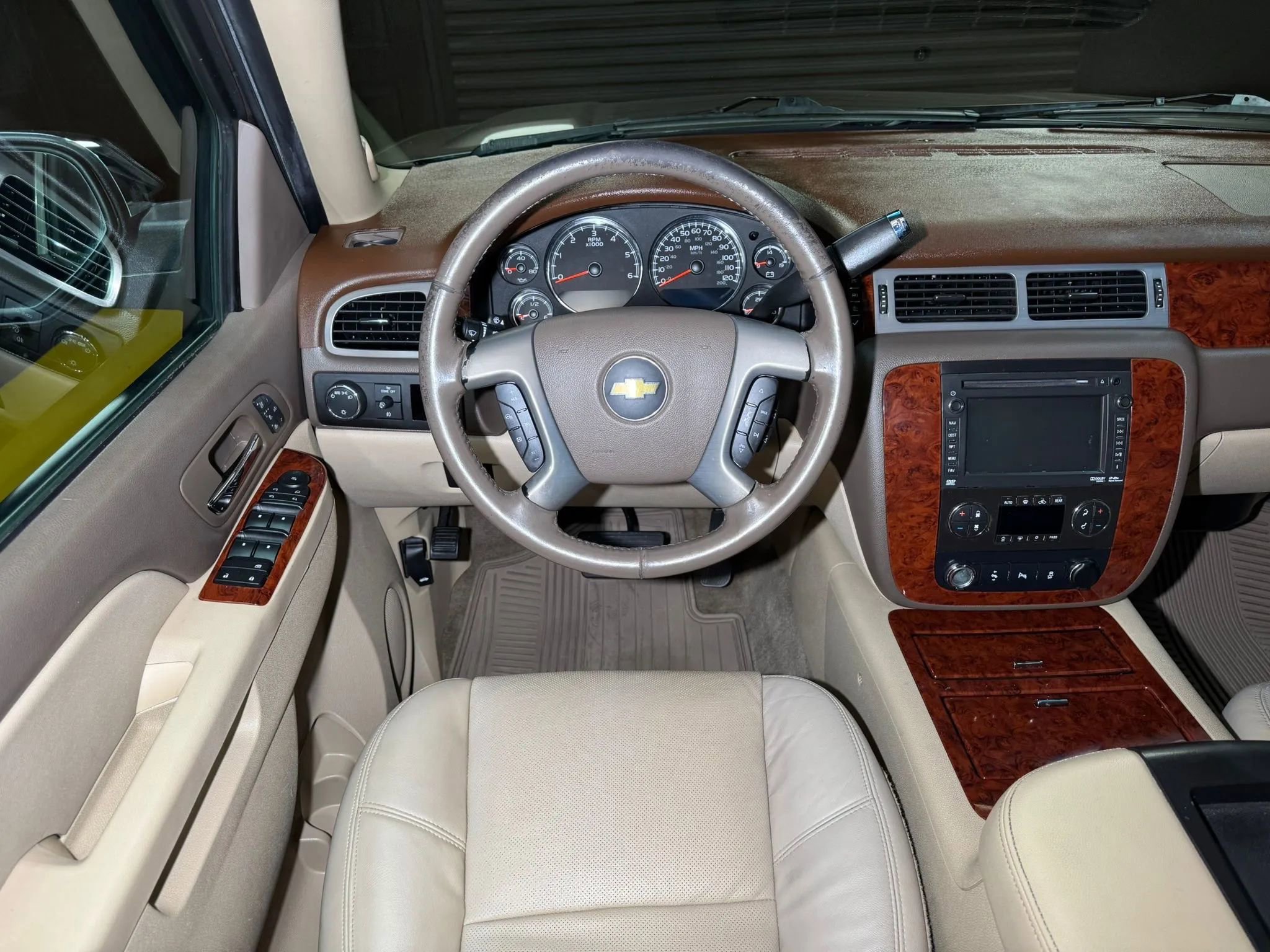 Used 2012 Chevrolet Suburban LTZ image 44