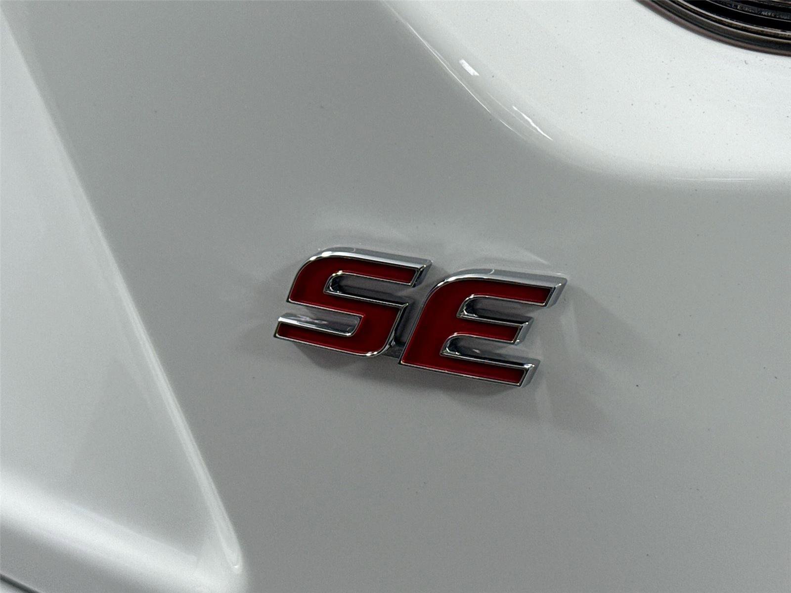 Certified 2024 Toyota Corolla SE image 14