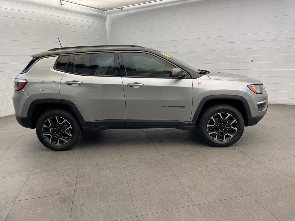 Used 2018 Jeep Compass Trailhawk image 4