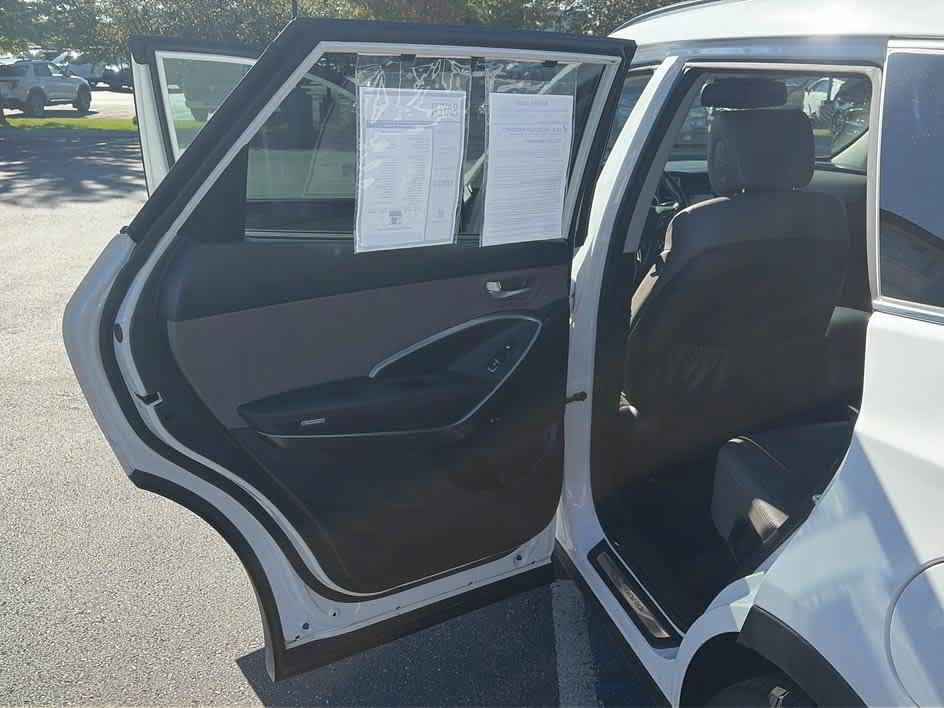 Used 2017 Hyundai Santa Fe AWD w/ SE Ultimate Tech Package 03 image 18