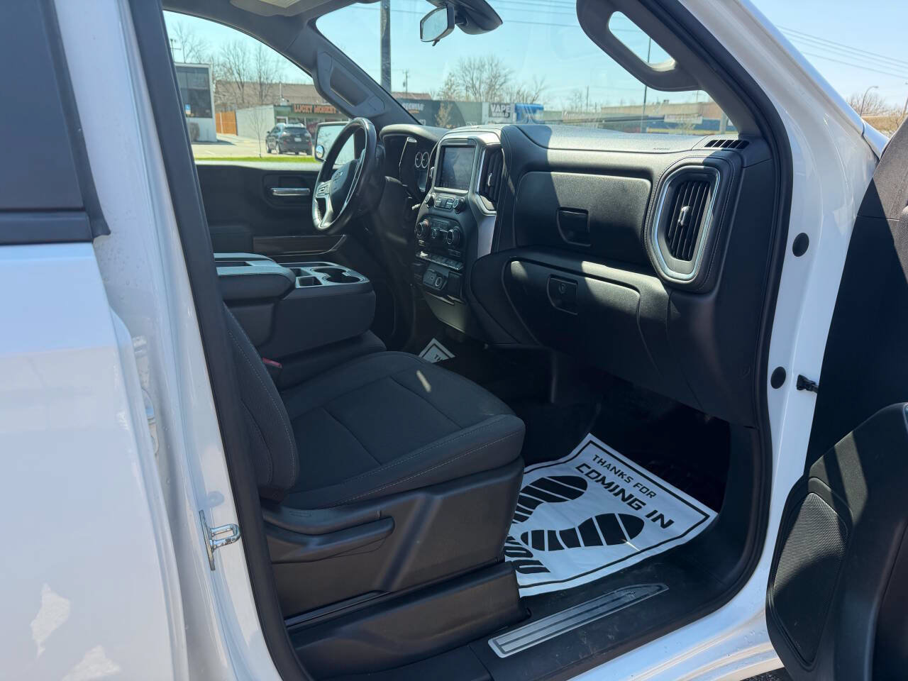 Used 2021 Chevrolet Silverado 1500 LT w/ Safety Package II AWD/4WD image 28