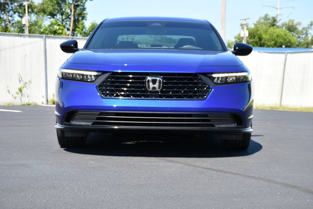 Used 2024 Honda Accord Sport image 2