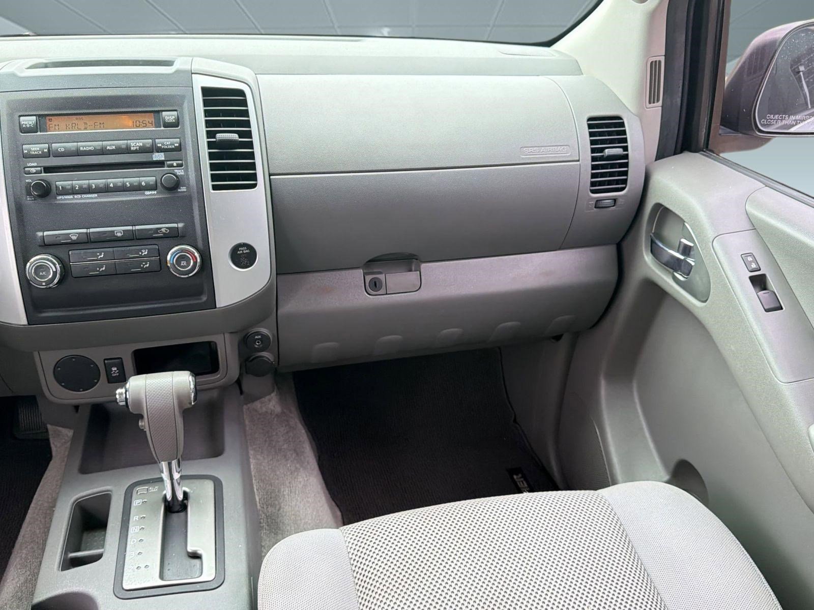 Used 2012 Nissan Frontier SV w/ SV Premium Utility Pkg RWD image 25
