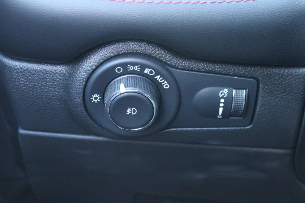 Used 2022 Dodge Durango R/T w/ Blacktop Package image 23