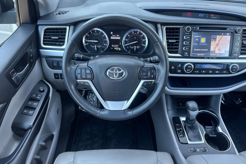 Used 2019 Toyota Highlander Limited Platinum AWD/4WD image 13