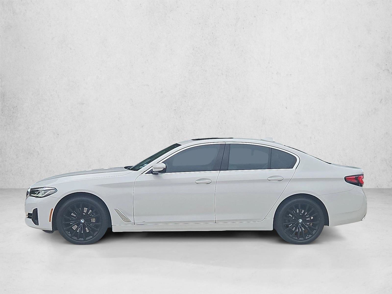 Used 2023 BMW 530i w/ Convenience Package RWD image 8