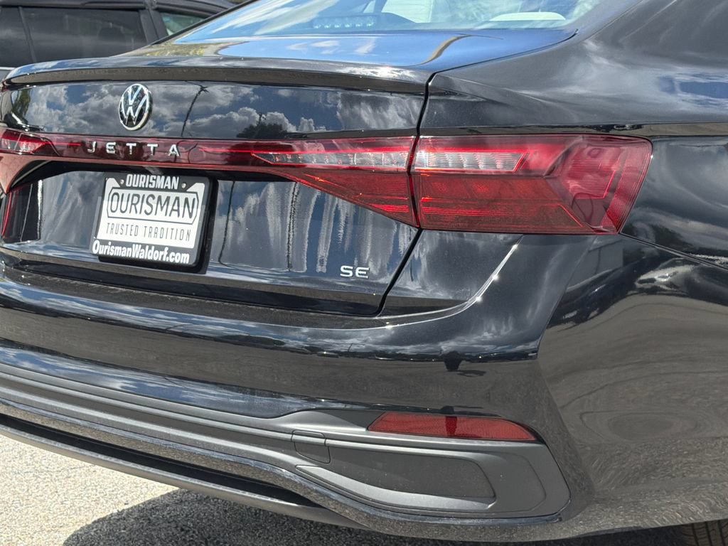 New 2026 Volkswagen Jetta SE FWD image 5