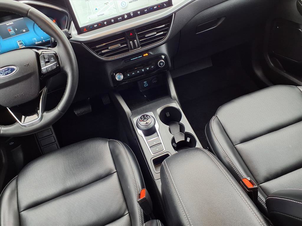 Used 2023 Ford Escape Platinum image 11