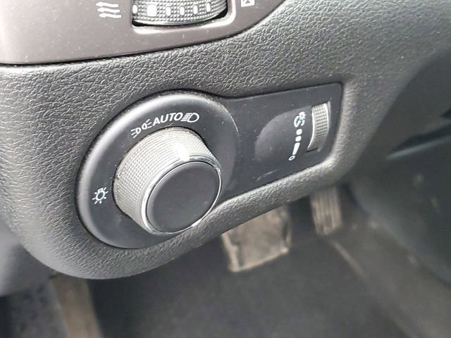 Used 2021 Jeep Cherokee Sport w/ Popular Appearance Group image 14