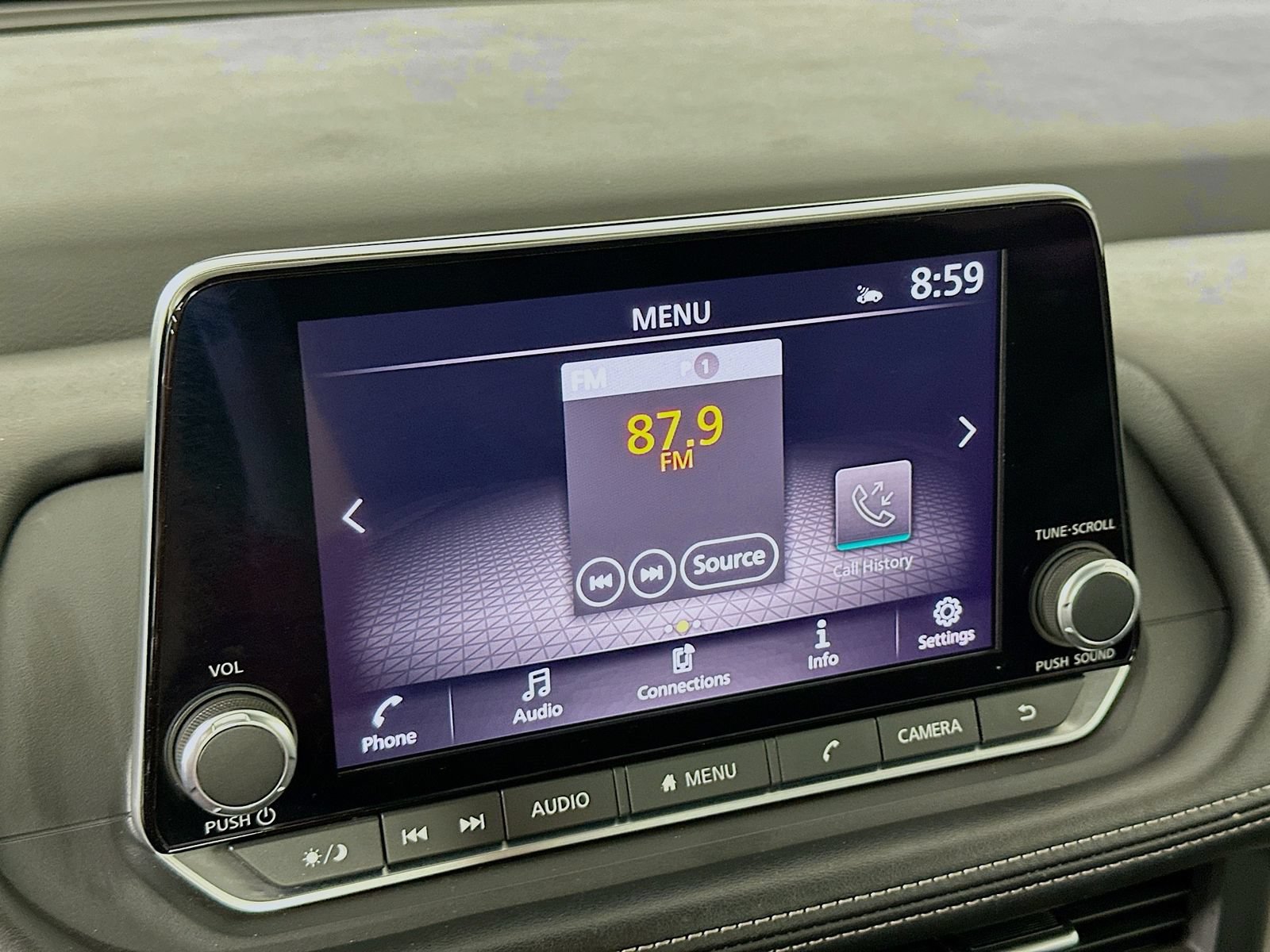 Used 2024 Nissan Rogue SV AWD/4WD image 15