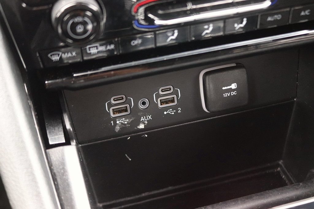 Used 2025 Jeep Grand Cherokee Summit AWD/4WD image 23