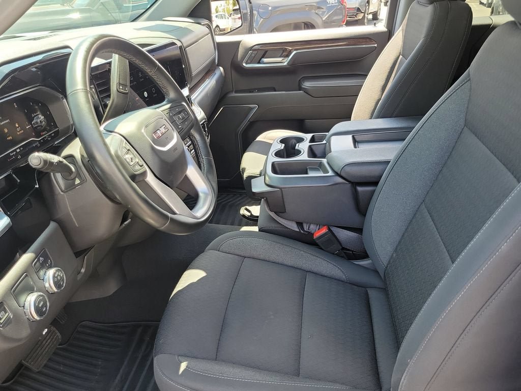 Used 2024 GMC Sierra 1500 Elevation RWD image 17
