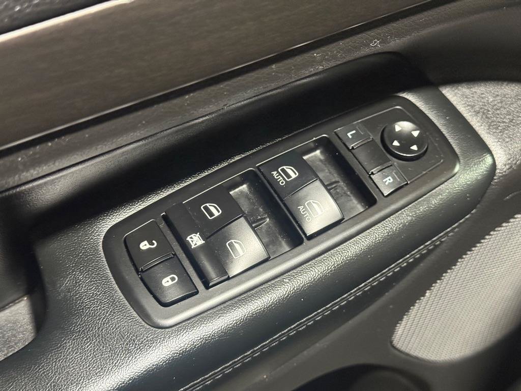 Used 2016 Jeep Grand Cherokee Laredo w/ Quick Order Package 23E AWD/4WD image 29
