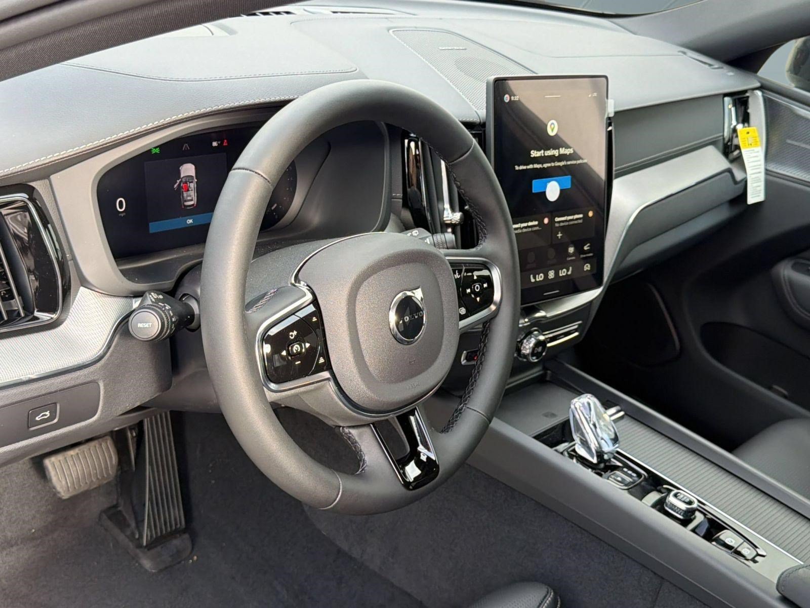 New 2026 Volvo XC60 B5 Ultra w/ Protection Package Premier AWD/4WD image 4