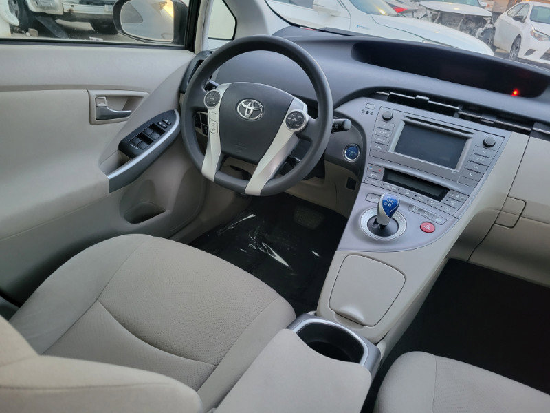 Used 2014 Toyota Prius Two FWD image 20