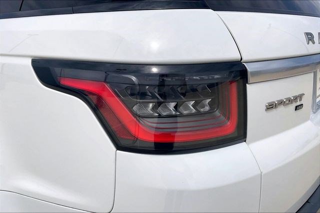 Used 2020 Land Rover Range Rover Sport HSE image 34