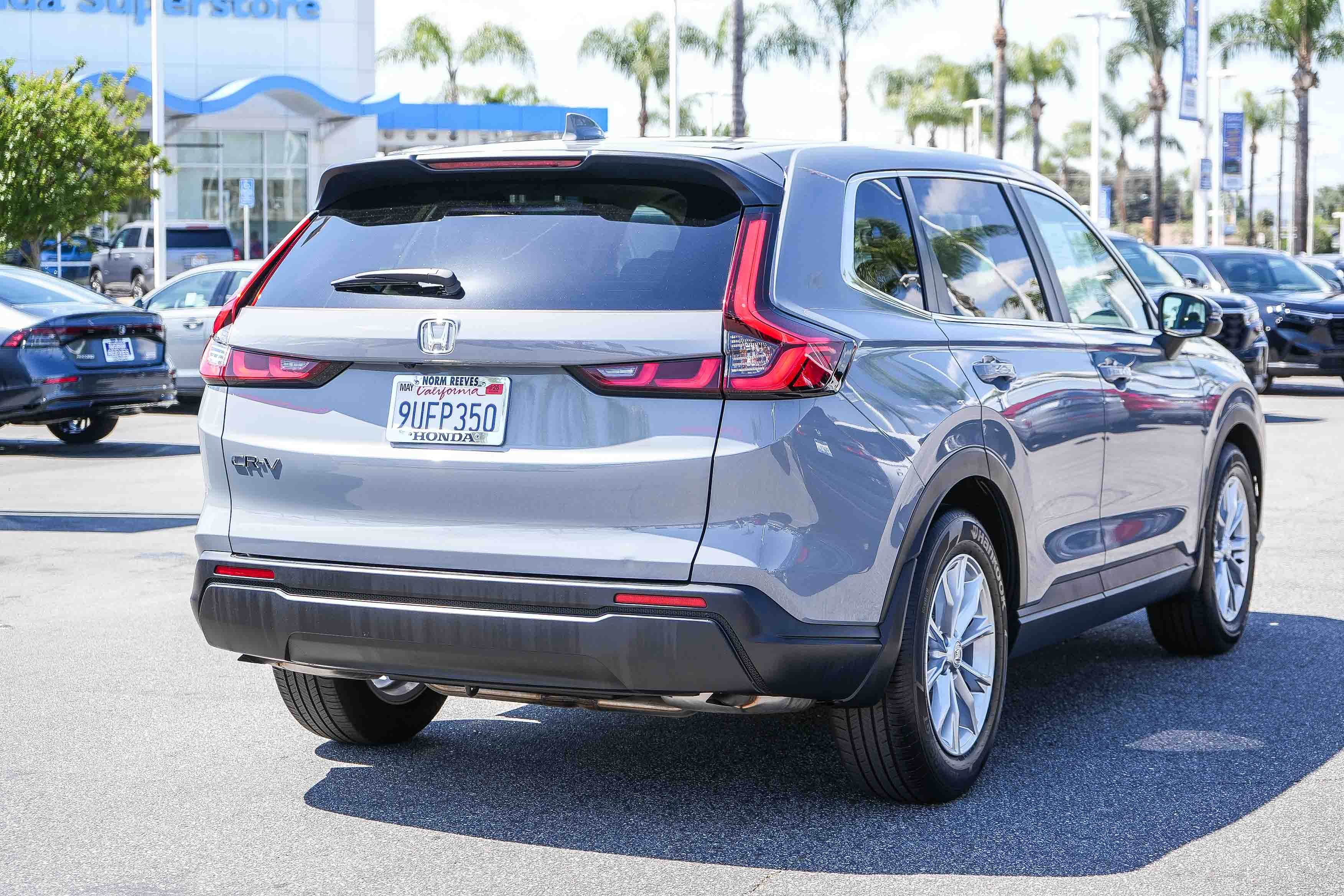 Used 2025 Honda CR-V EX image 7