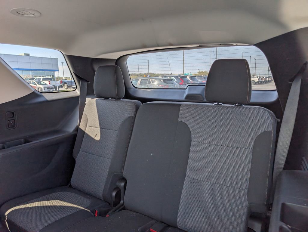 Used 2021 Chevrolet Traverse LT AWD/4WD image 11